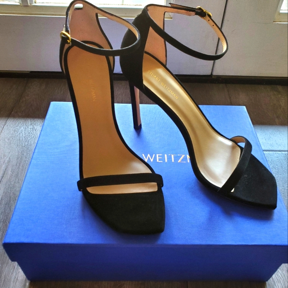 Brand New- Stuart Weitzman: Amelina, Nudist 95 in Black Suede